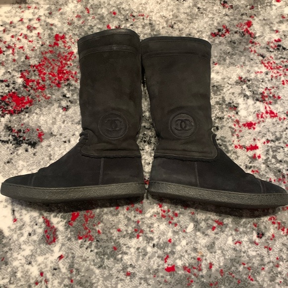 CHANEL BOOTS - Picture 9 of 16